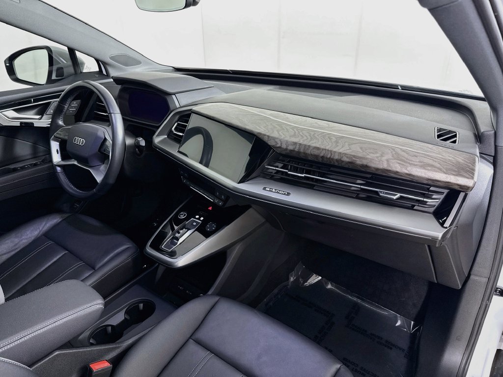 Used 2022 Audi Q4 e-tron Premium AWD/4WD image 31