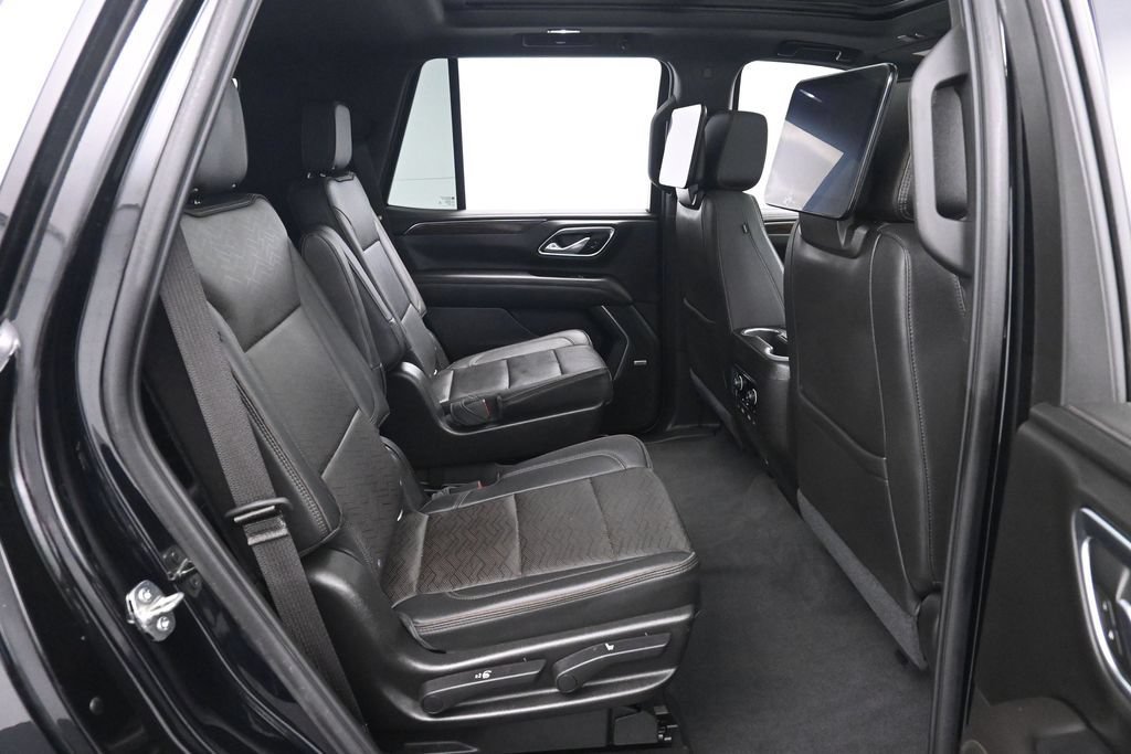 Used 2021 Chevrolet Tahoe High Country w/ Premium Package AWD/4WD image 23