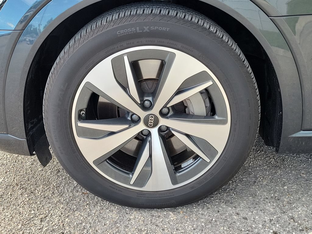 Certified 2024 Audi Q8 e-tron Premium Plus AWD/4WD image 12