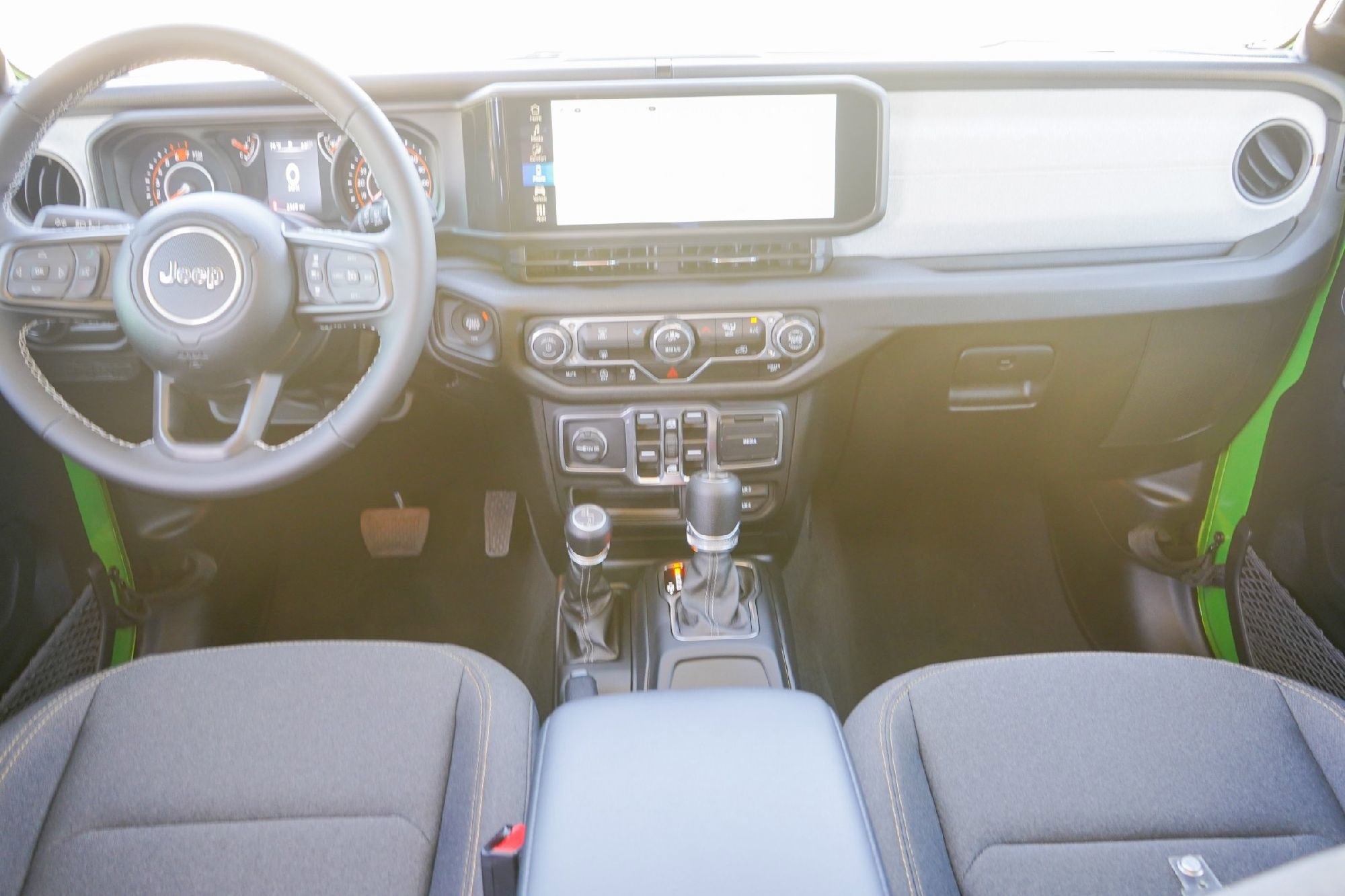 Used 2025 Jeep Wrangler Sport S image 20