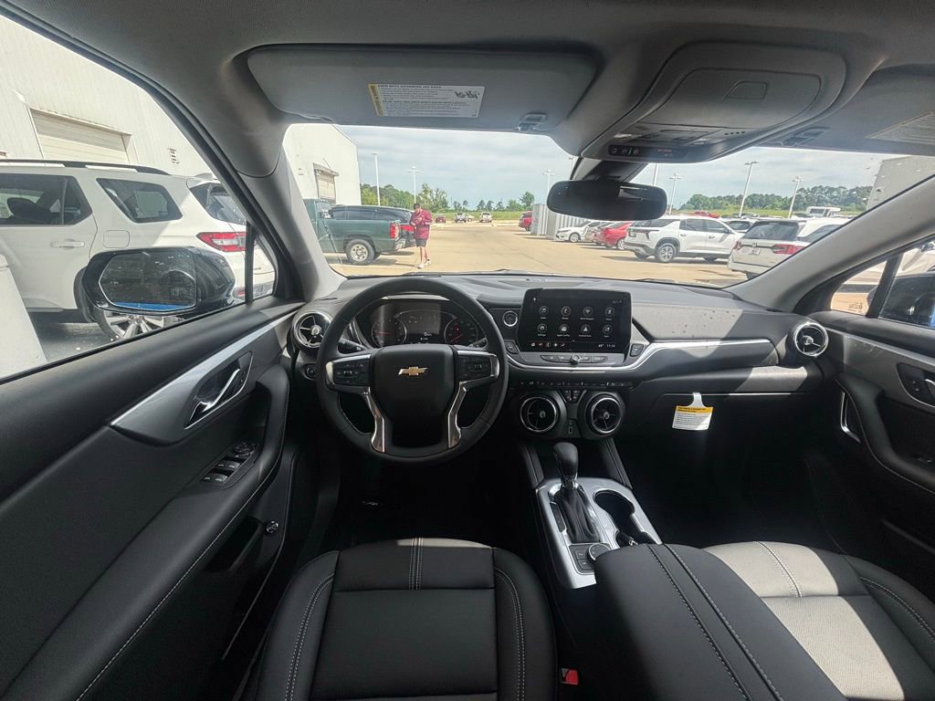 New 2026 Chevrolet Blazer LT w/ Midnight/Sport Edition image 6