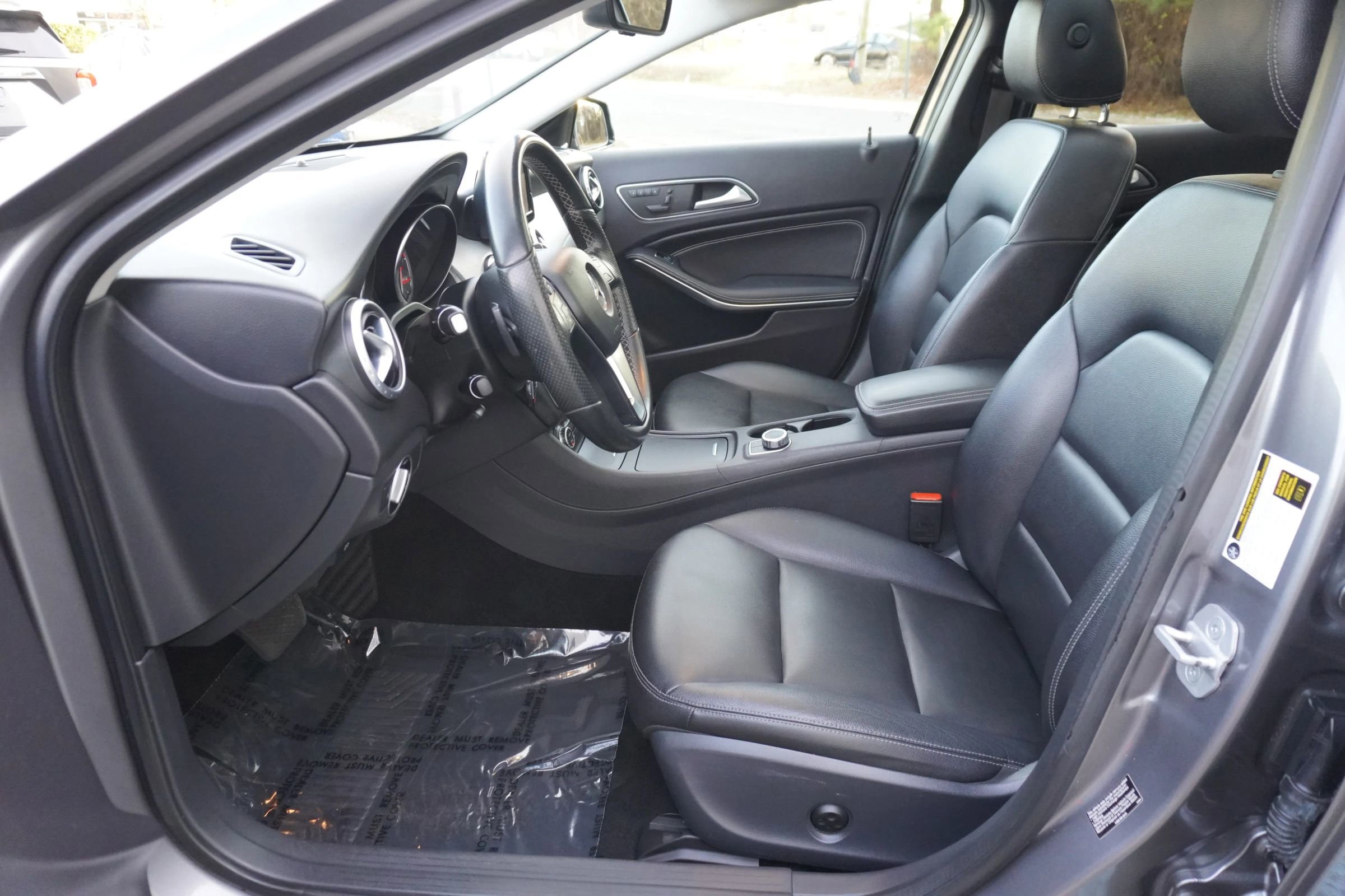 Used 2015 Mercedes-Benz GLA 250 GLA 250 4MATIC Sport Utility 4 image 9