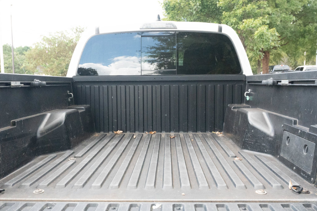 Used 2021 Toyota Tacoma SR5 RWD image 13