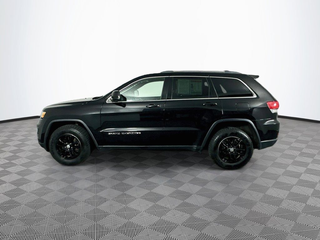 Used 2019 Jeep Grand Cherokee Laredo w/ Security & Convenience Group AWD/4WD image 6