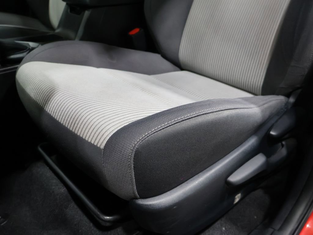 Used 2015 Toyota RAV4 XLE image 12