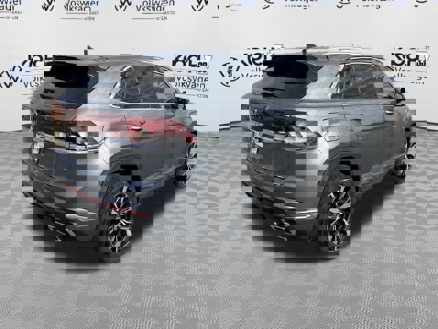 Used 2025 Volkswagen Atlas Cross Sport SEL Premium R-Line image 7