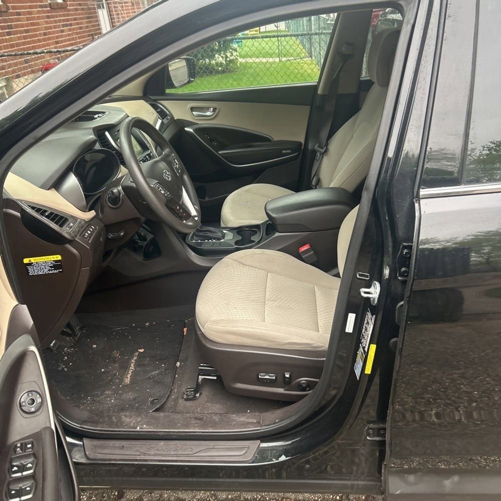 Used 2017 Hyundai Santa Fe Sport AWD/4WD image 5