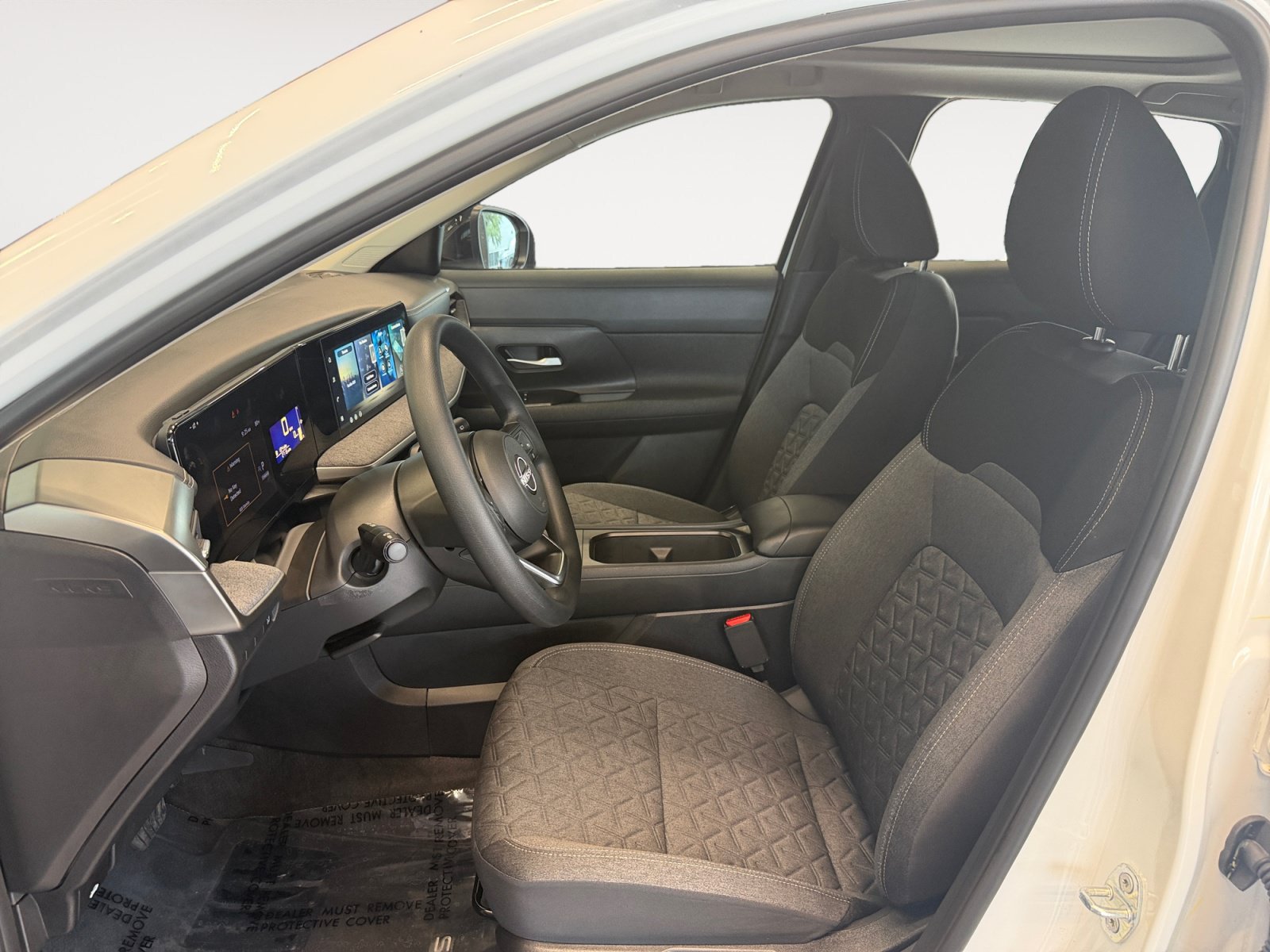 Used 2026 Nissan Kicks SV w/ SV Premium Package FWD image 25