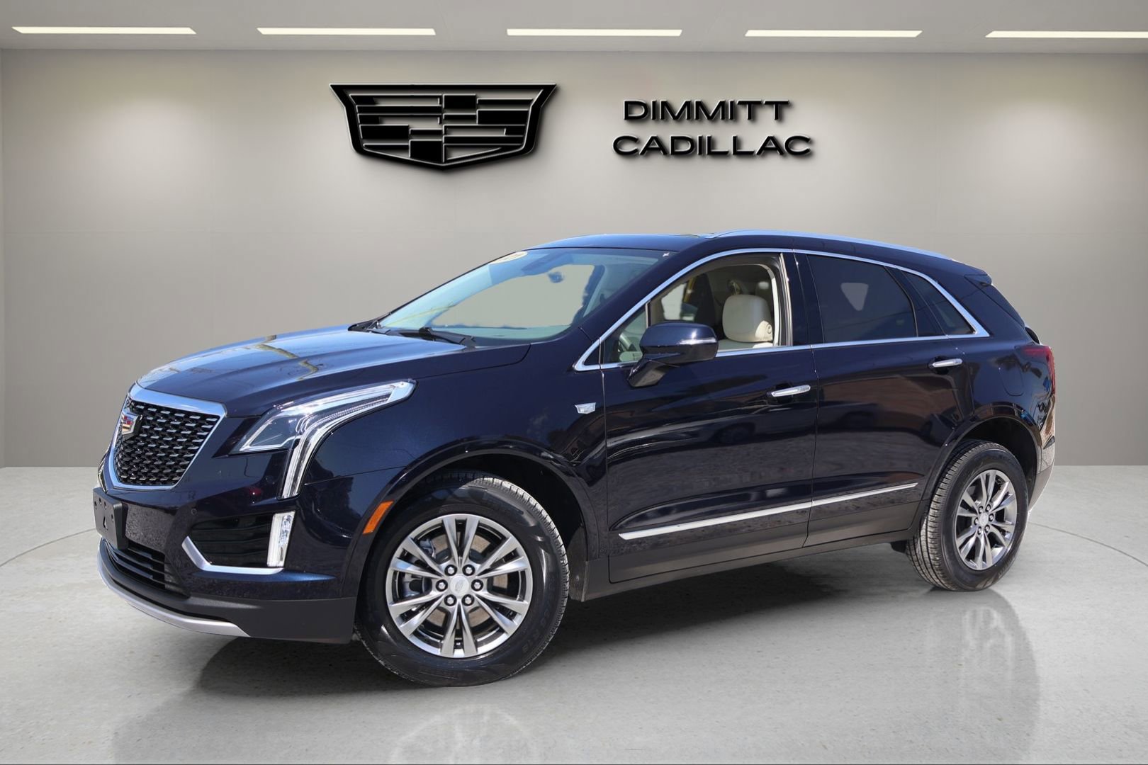 Used 2021 Cadillac XT5 Premium Luxury image 1