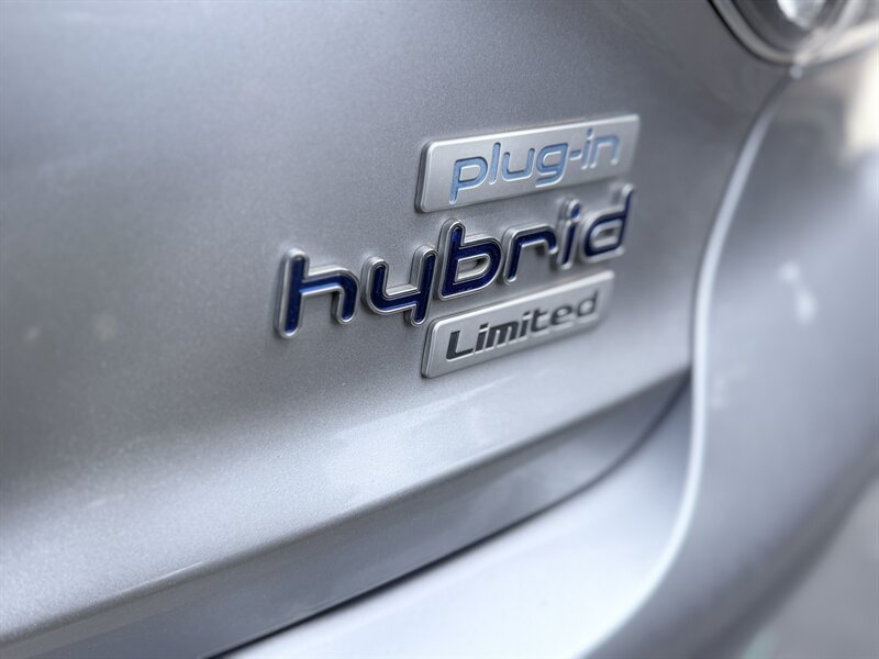 Used 2016 Hyundai Sonata Limited FWD image 16