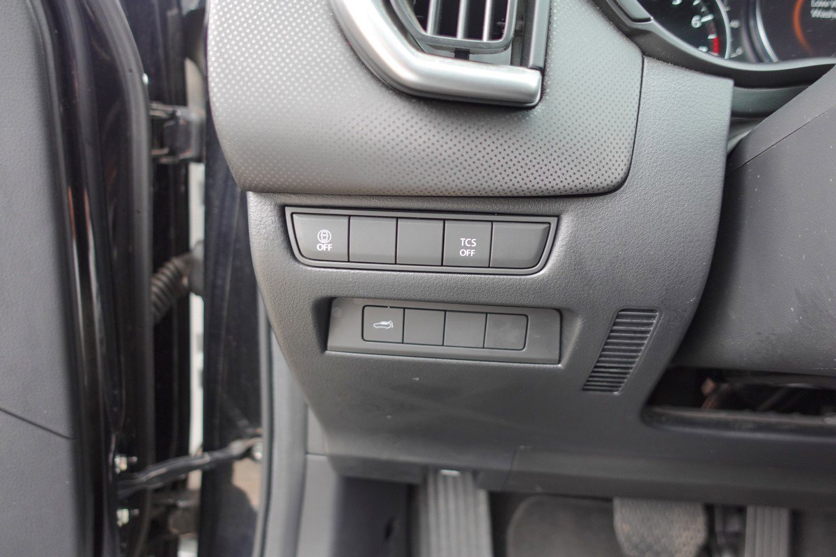 Certified 2025 MAZDA CX-50 AWD 2.5 S w/ Premium Package image 13