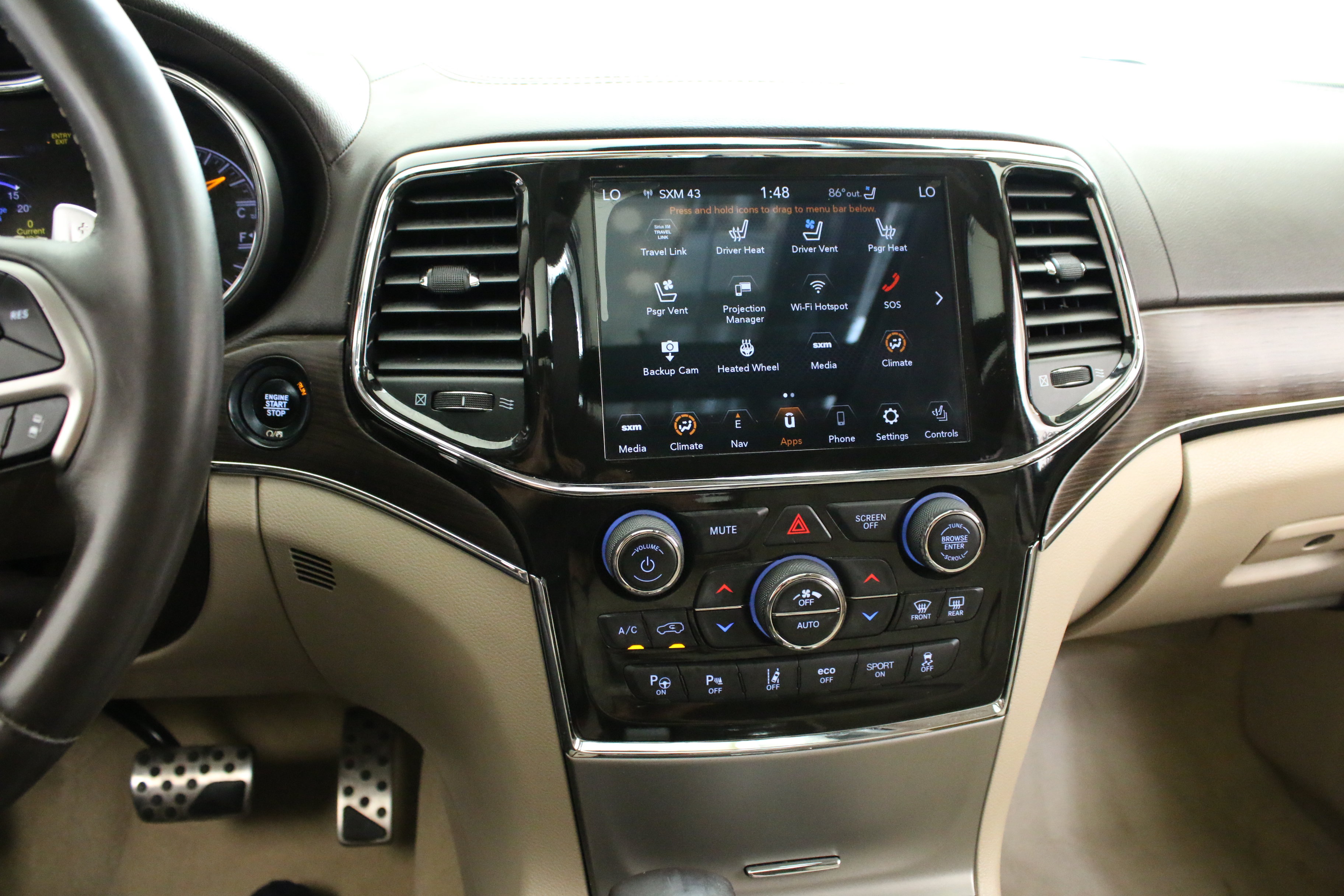 Used 2021 Jeep Grand Cherokee Overland AWD/4WD image 18