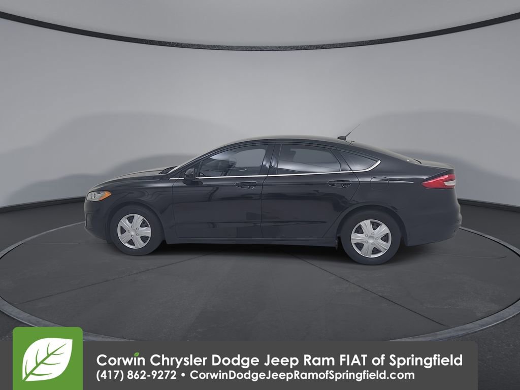 Used 2019 Ford Fusion S image 9