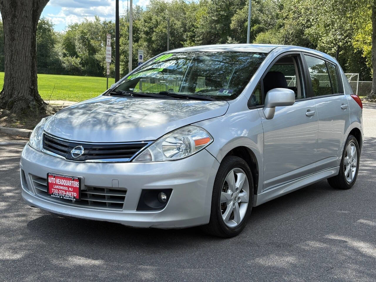 Used 2010 Nissan Versa SL w/ Premium Pkg
