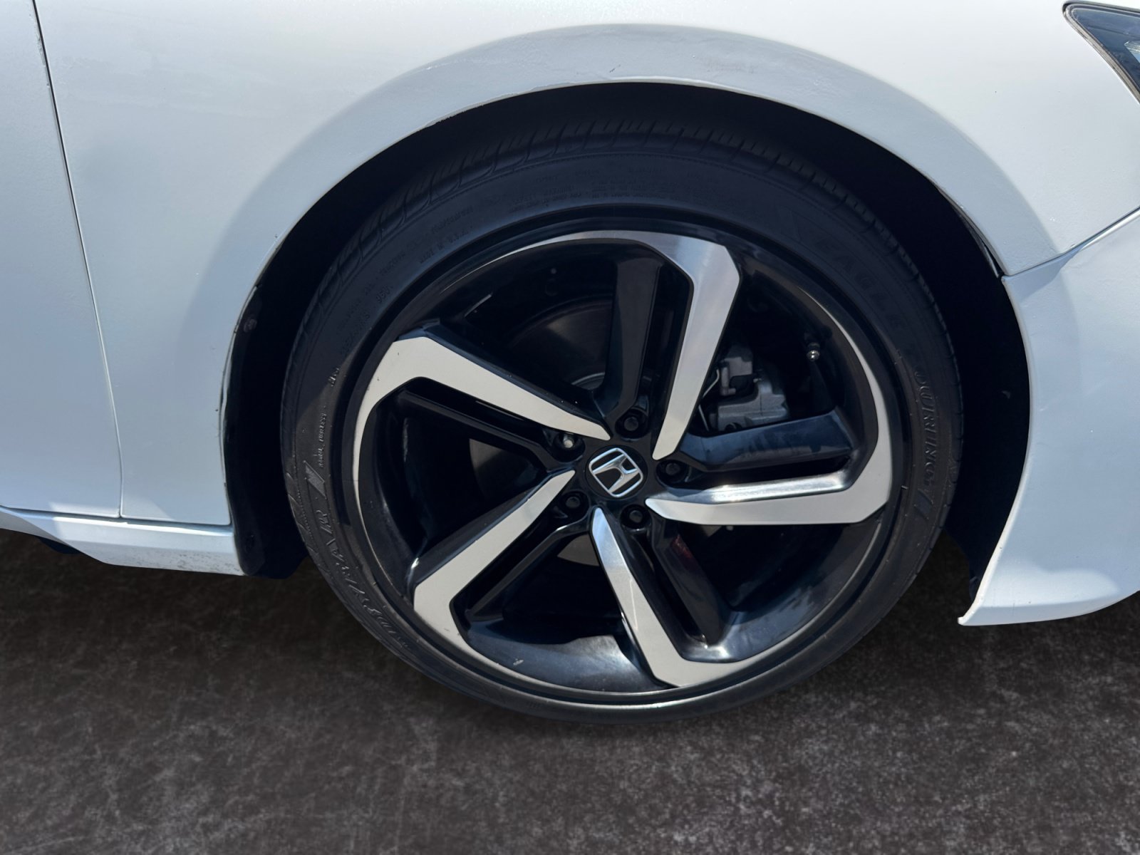 Used 2018 Honda Accord Sport image 14