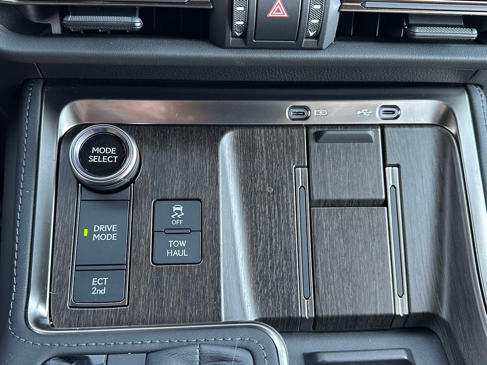 Used 2025 Lexus GX 550 image 12