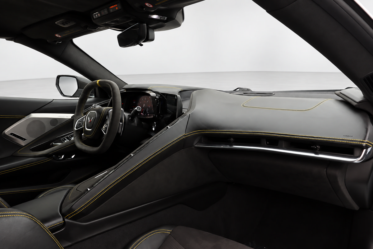 Used 2020 Chevrolet Corvette Stingray Premium Conv w/ 3LT Preferred Equipment Group RWD image 23