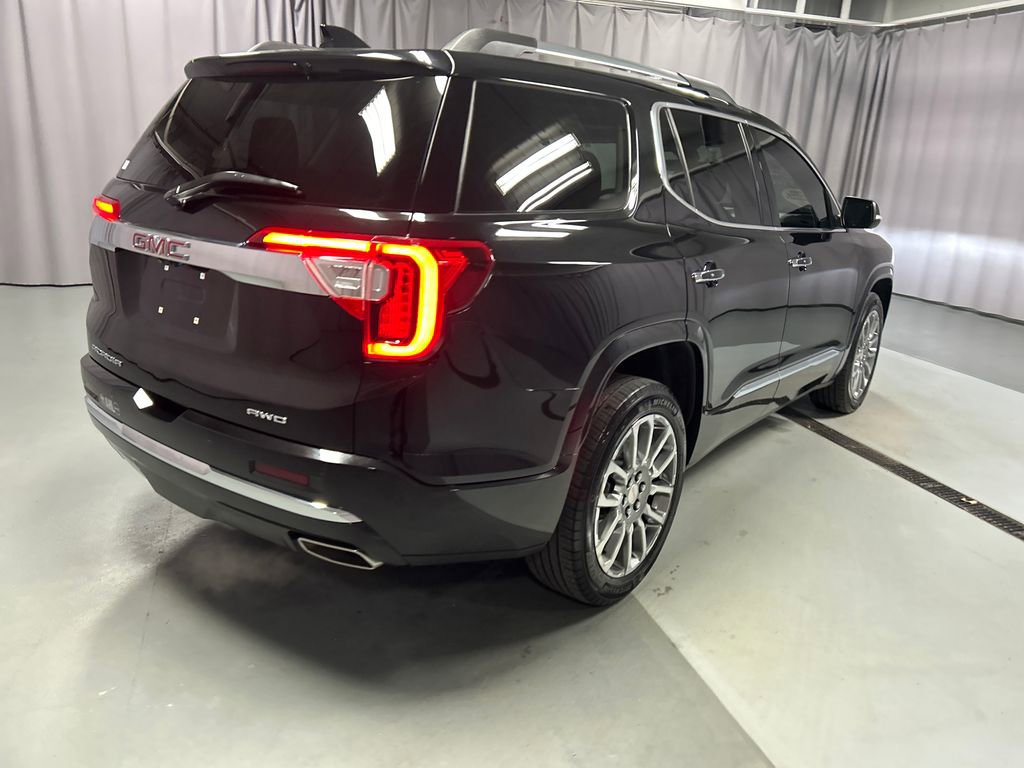 Used 2023 GMC Acadia Denali w/ Denali Ultimate Package image 7