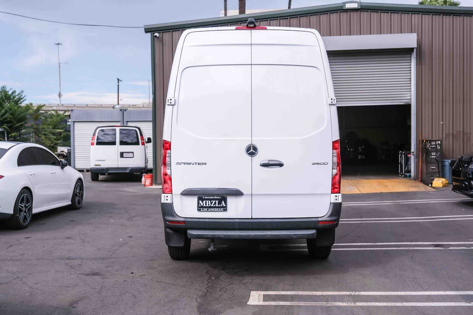 Used 2022 Mercedes-Benz Sprinter 2500 image 4