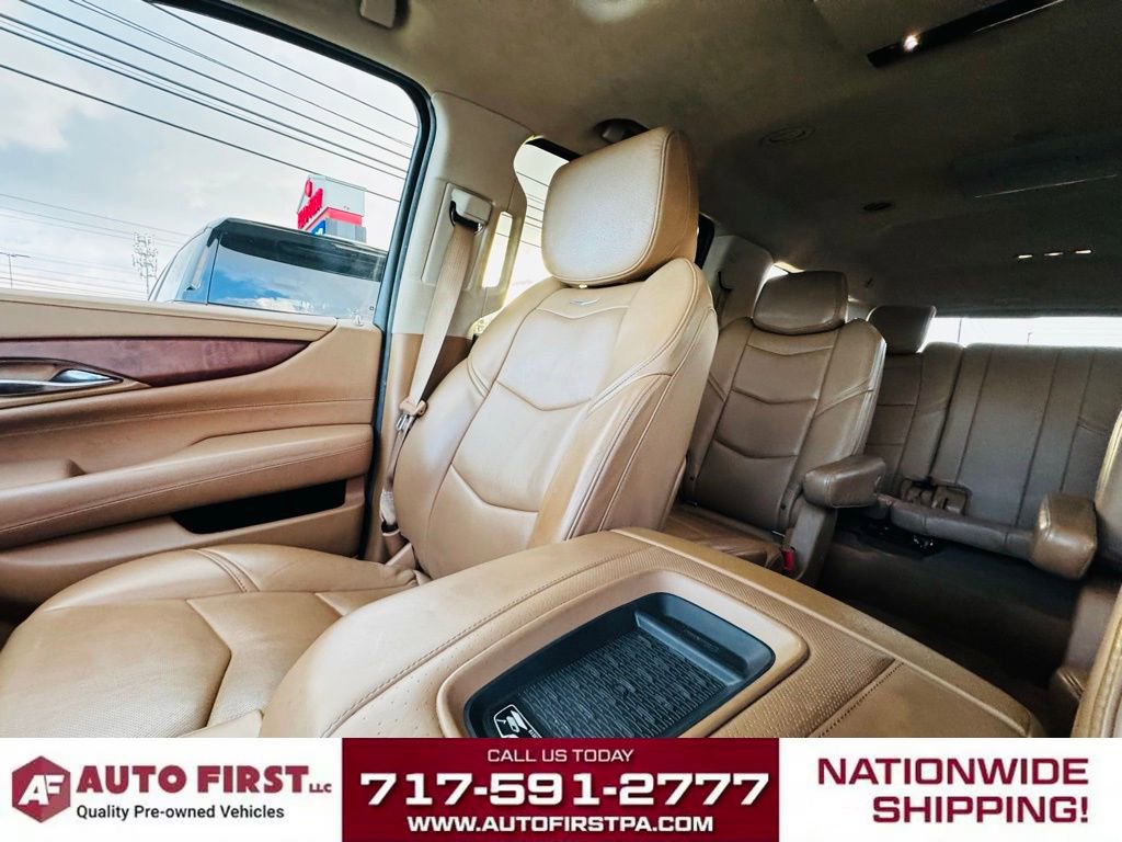 Used 2016 Cadillac Escalade ESV Platinum image 19