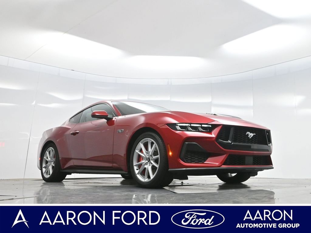 Used 2024 Ford Mustang GT Premium image 3