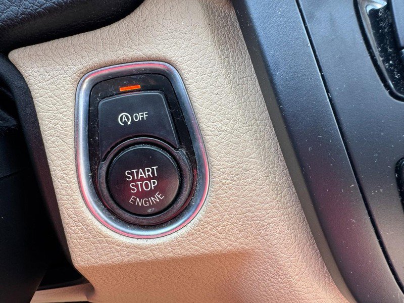 Used 2015 BMW 320i xDrive Sedan image 23