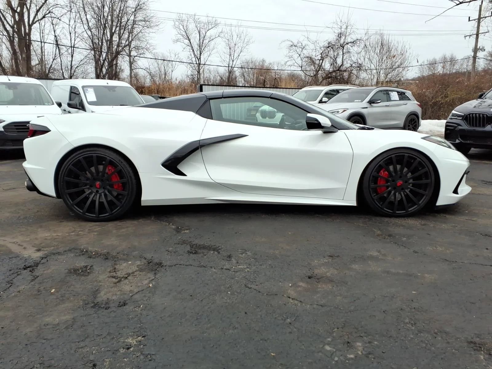 Used 2023 Chevrolet Corvette Stingray Convertible w/ 1LT image 2