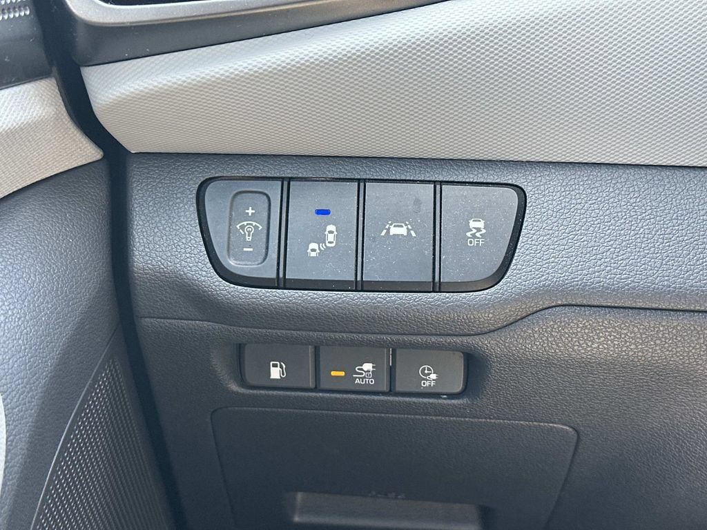 Used 2020 Hyundai Ioniq SEL FWD image 27