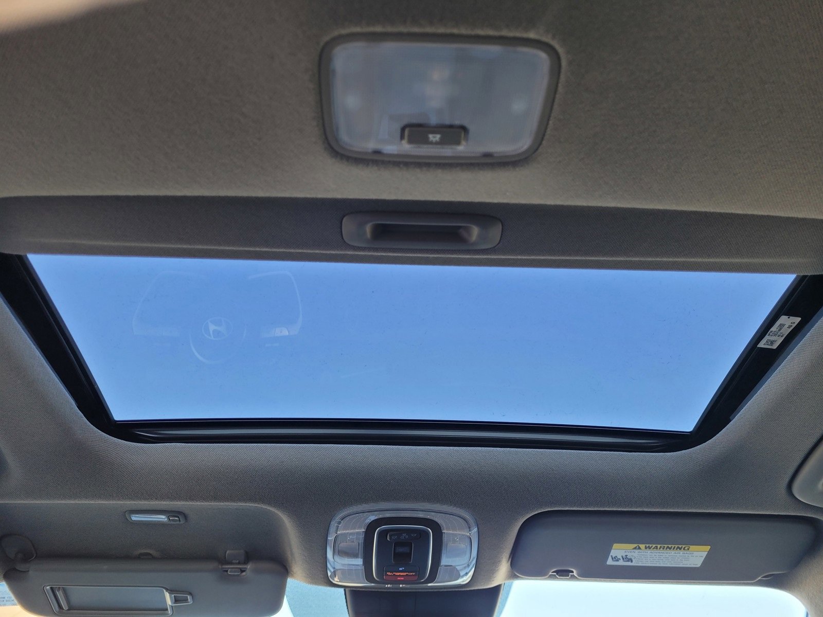 Certified 2025 Hyundai Elantra SEL image 19