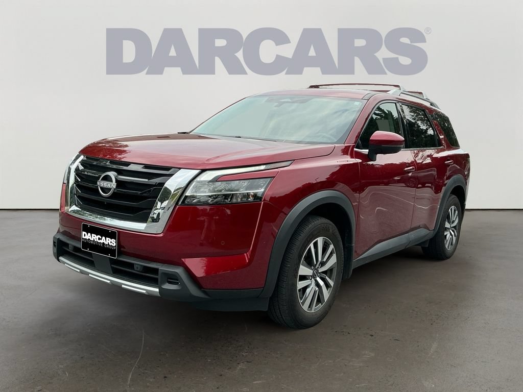 Used 2024 Nissan Pathfinder SL AWD/4WD image 3