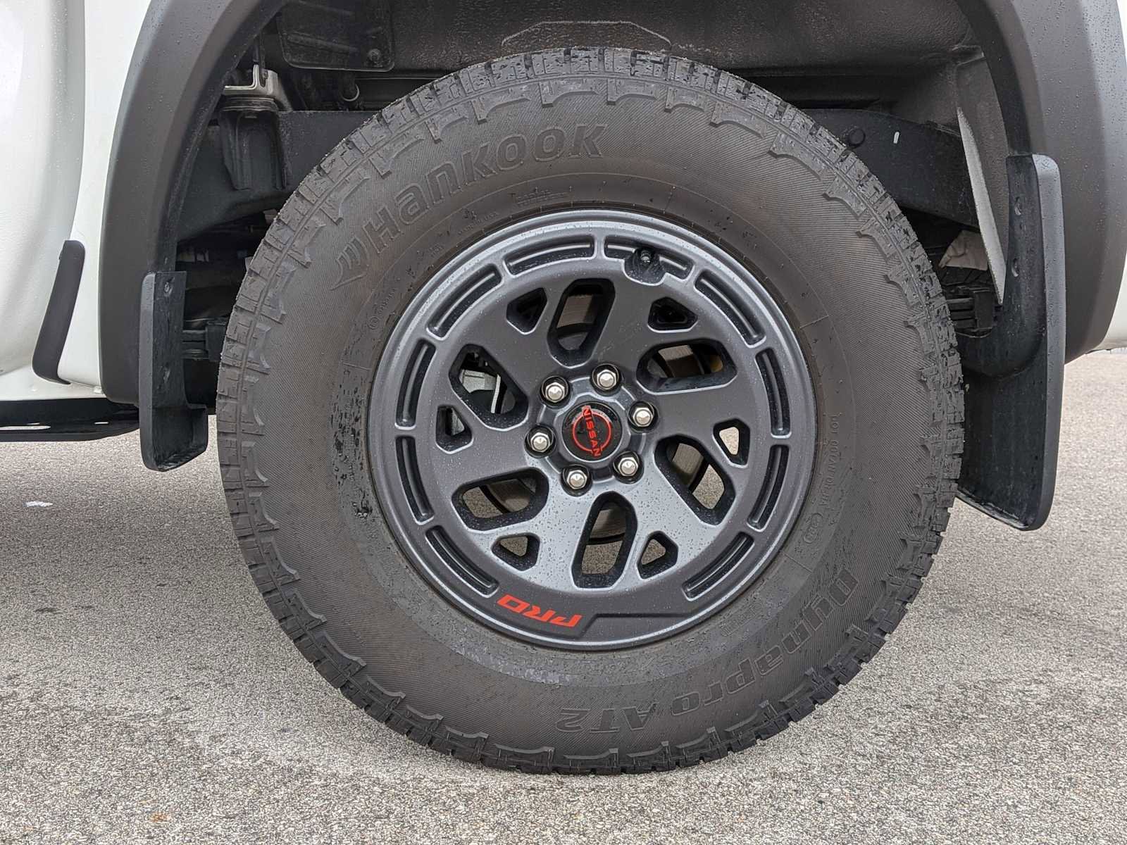 Used 2025 Nissan Frontier PRO-4X w/ Pro Convenience Package image 13