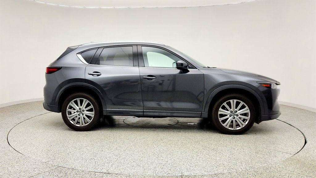 Used 2023 MAZDA CX-5 Signature AWD/4WD image 4