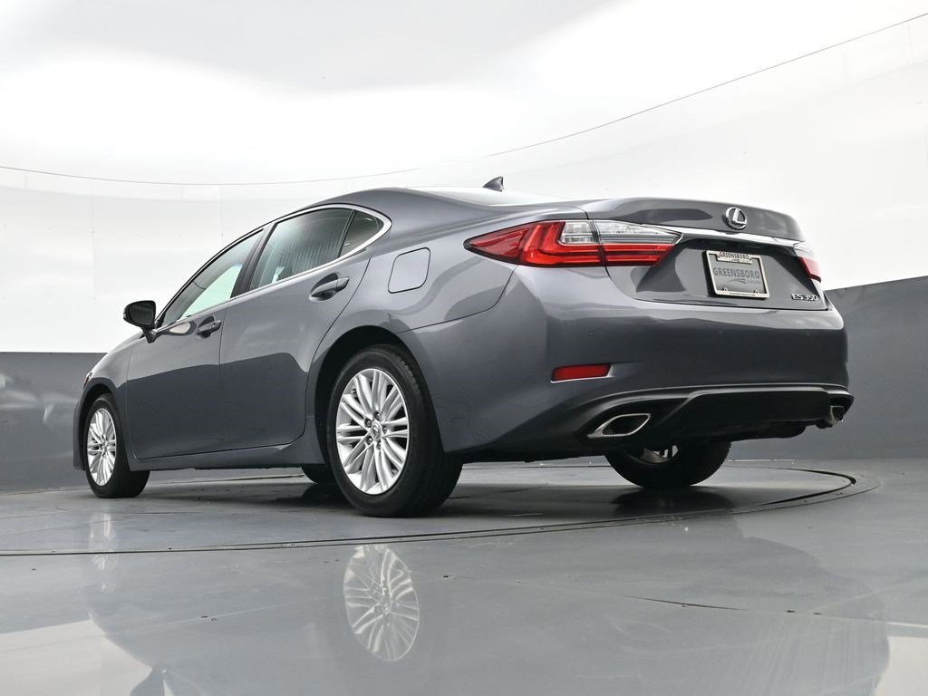 Used 2017 Lexus ES 350 w/ Premium Package FWD image 32