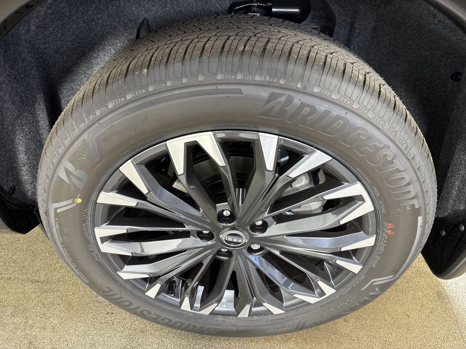 New 2026 Nissan Rogue Platinum w/ Platinum Premium Package image 6