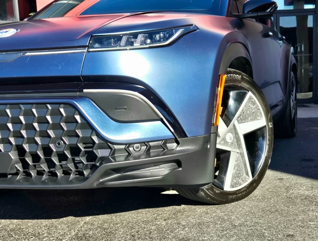 Used 2023 Fisker Ocean Extreme image 3