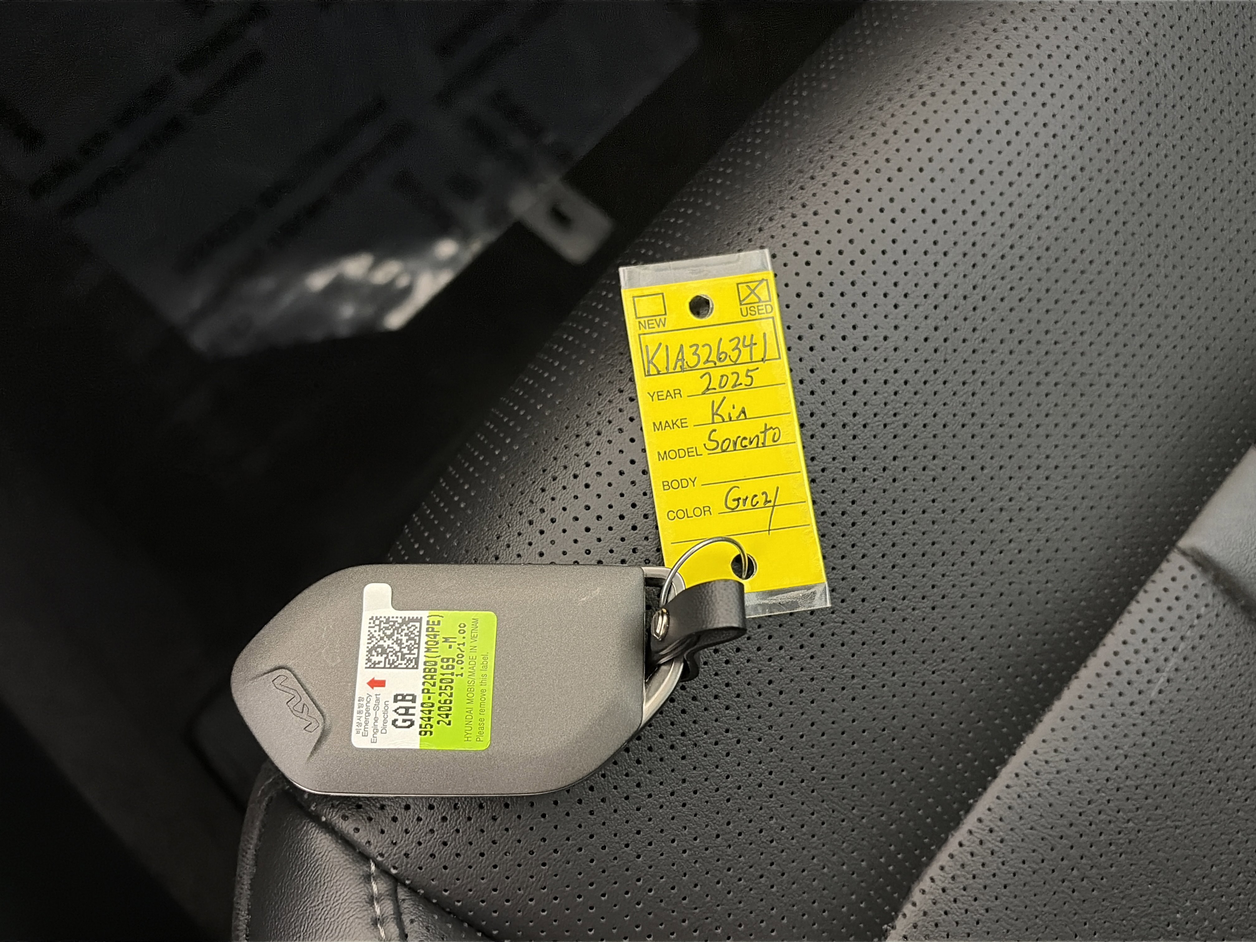 Certified 2025 Kia Sorento SX image 30