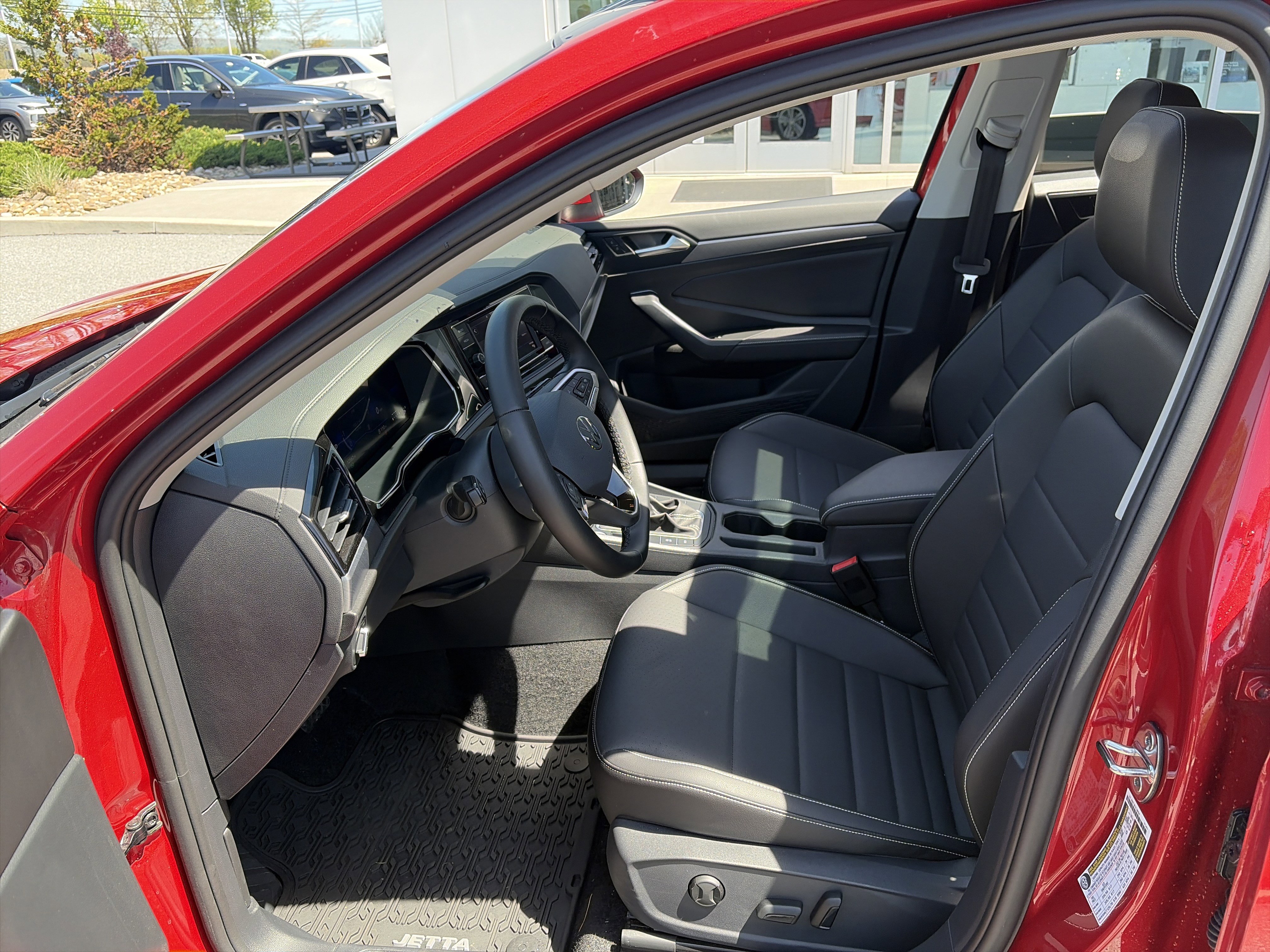 Used 2024 Volkswagen Jetta SE w/ Panoramic Sunroof Package FWD image 21