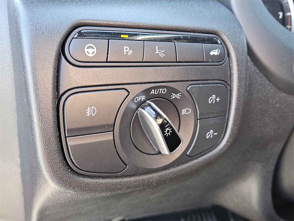 Used 2022 INFINITI QX55 Sensory w/ Lighting Package image 32