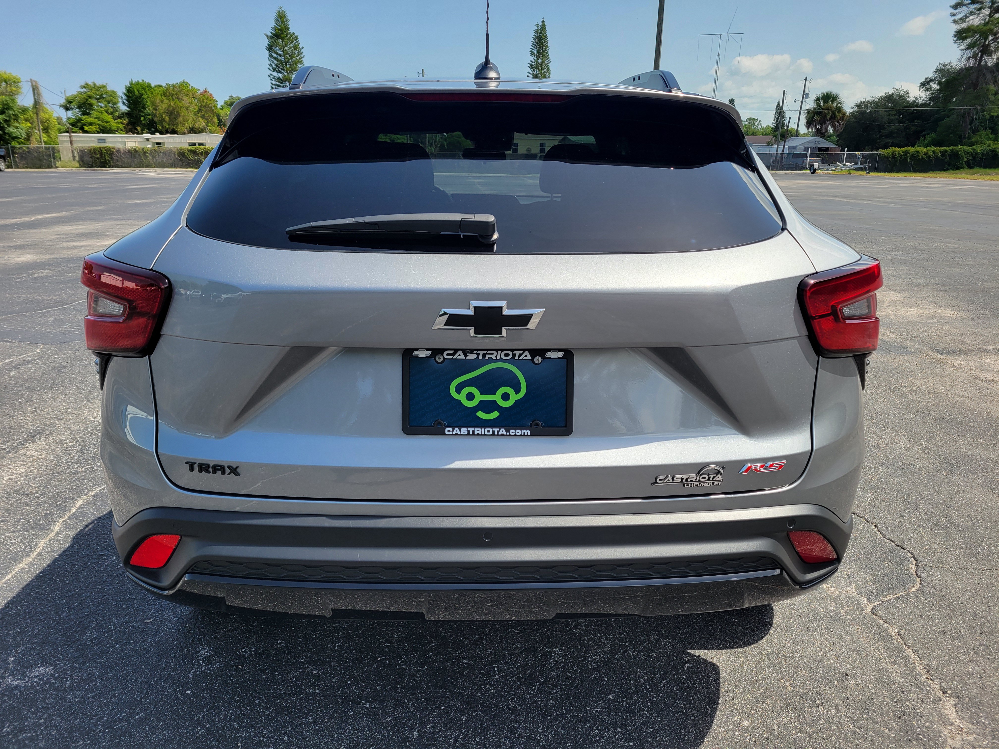 Used 2025 Chevrolet Trax RS w/ Sunroof Package FWD image 6