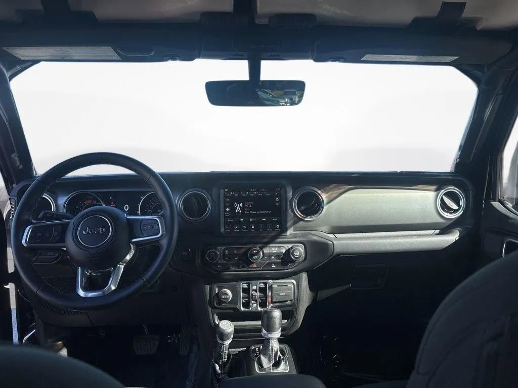 Used 2022 Jeep Wrangler Unlimited Sahara w/ LED Lighting Group image 40