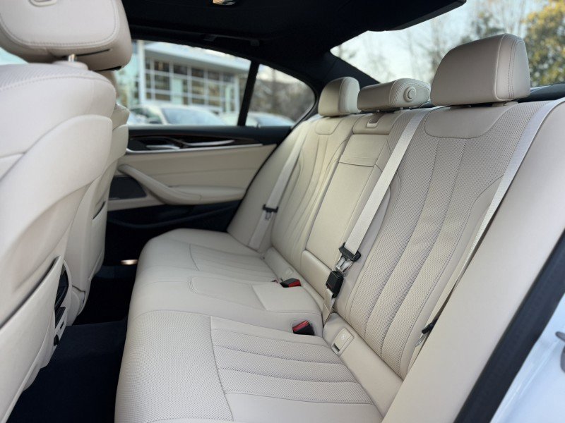 Certified 2023 BMW 540i w/ Premium Package image 14