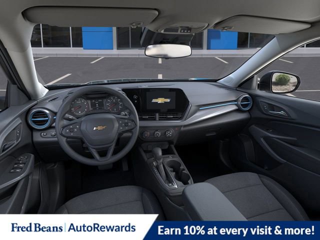 New 2025 Chevrolet Trax LS w/ Driver Confidence Package image 15