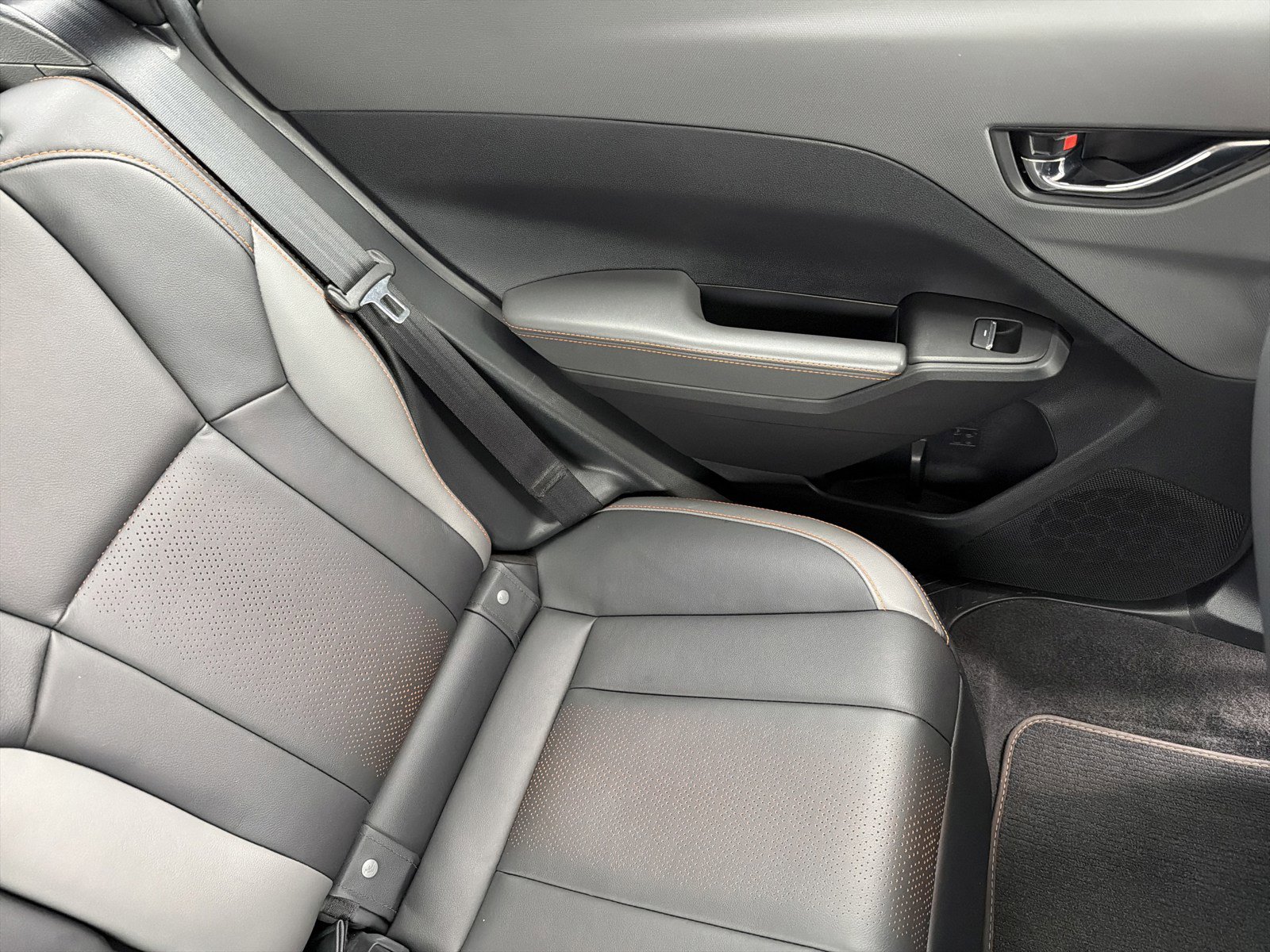 Certified 2025 Subaru Crosstrek 2.5i Limited w/ Crosstrek Mirror Package image 14