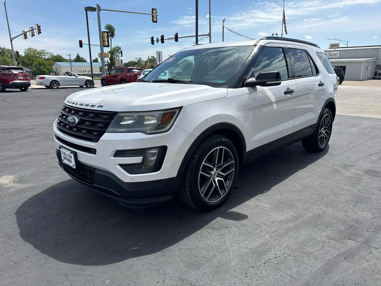 Used 2016 Ford Explorer Sport w/ Equipment Group 401A AWD/4WD image 4
