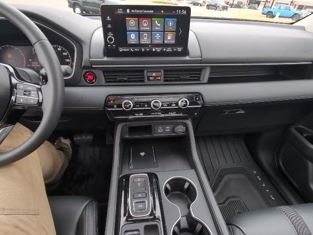 Used 2025 Honda Pilot Touring image 25