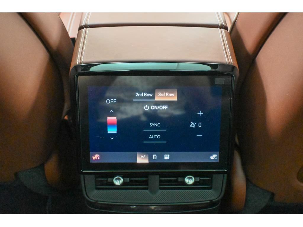 New 2027 Cadillac Vistiq Platinum AWD/4WD image 20