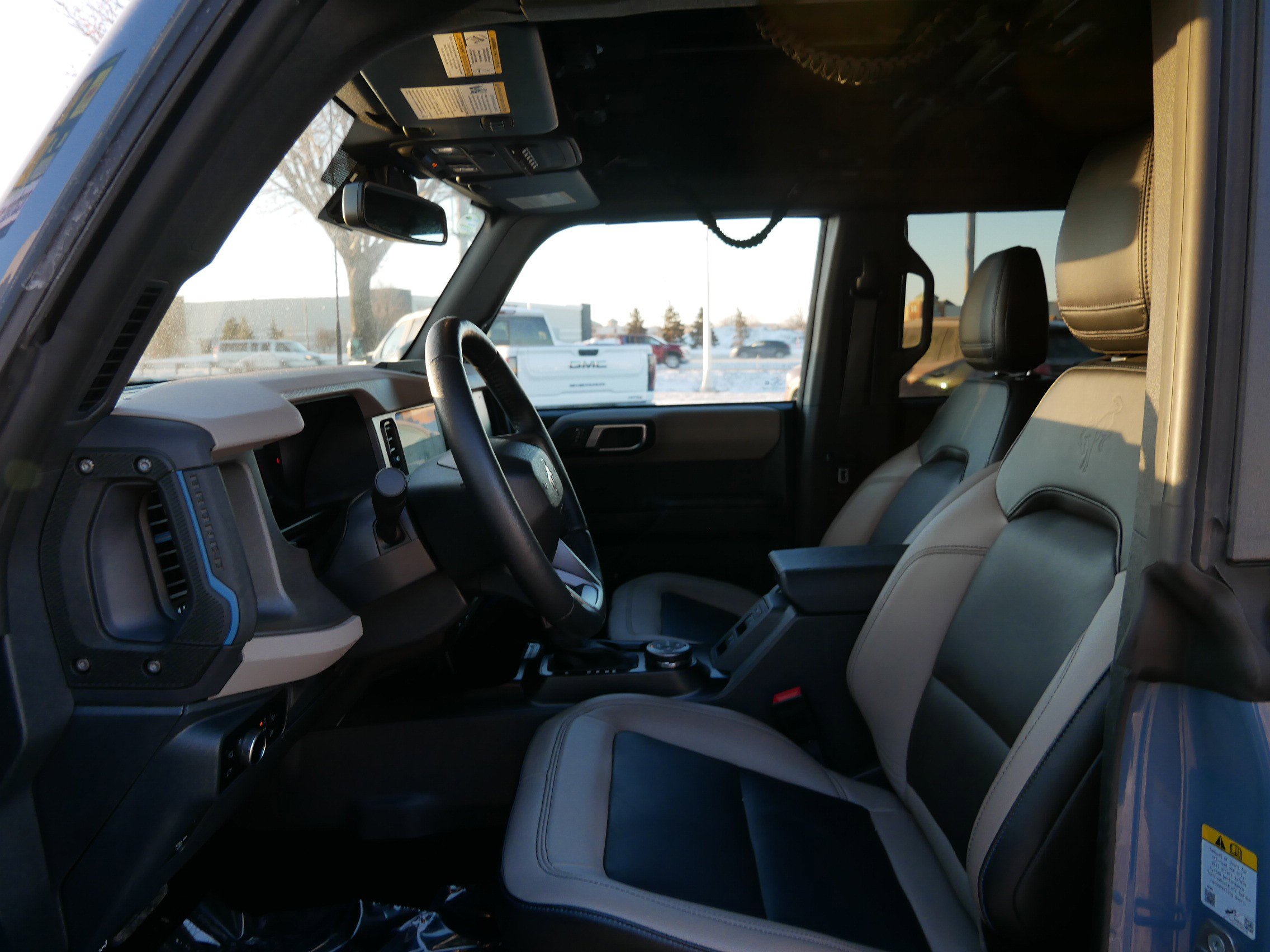 Used 2024 Ford Bronco Wildtrak image 9