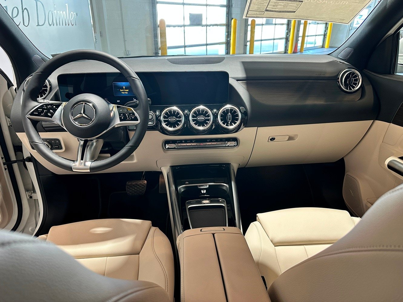 New 2026 Mercedes-Benz GLA 250 4MATIC image 6