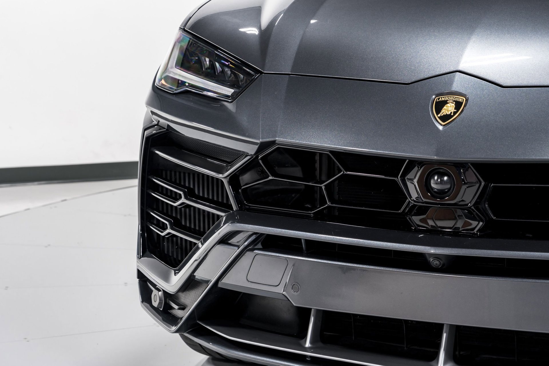 Used 2020 Lamborghini Urus image 45