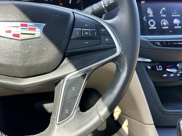 Used 2017 Cadillac XT5 Luxury w/ Driver Awareness Package FWD image 22
